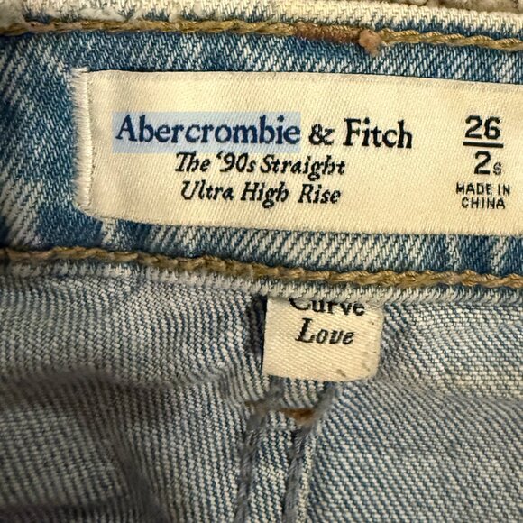 Curve Love Ultra High Rise 90s Straight Jean Abercrombie - Picture 2 of 3